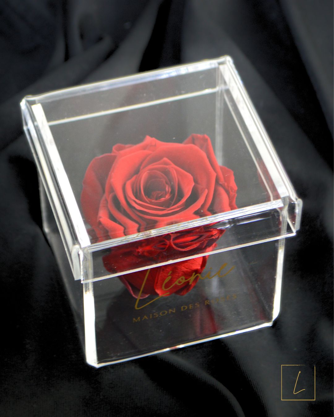 Boite De Rose Eternelle Royal Red En Acrylique à Couvercle - Léonie