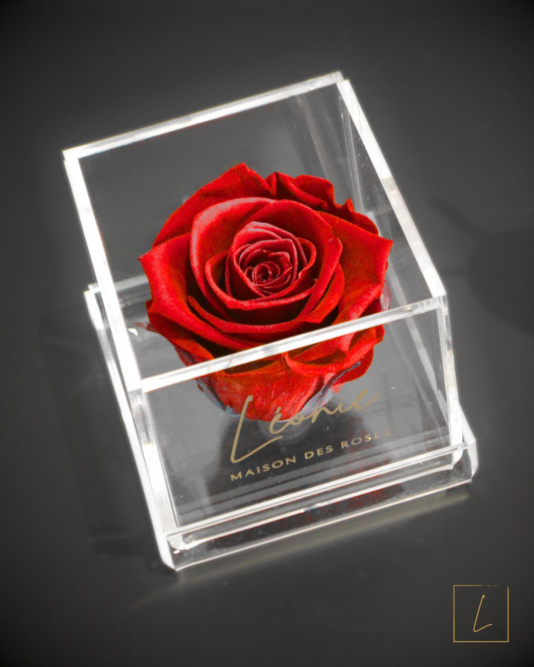 Boite De Rose Eternelle Royal Red En Acrylique à Couvercle - Léonie