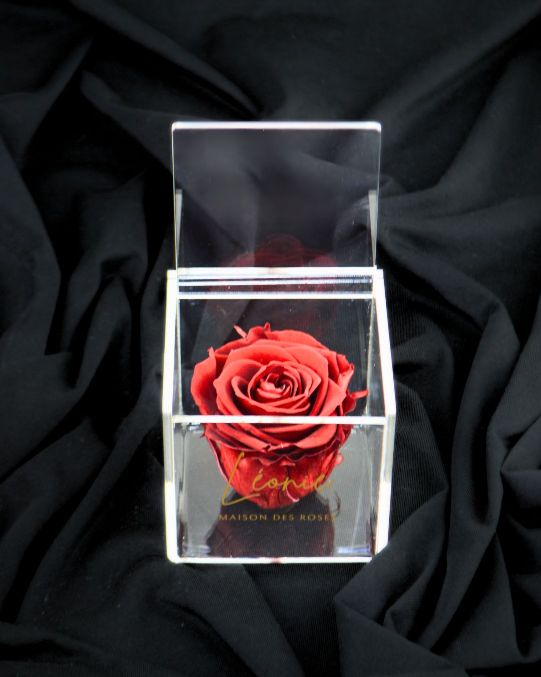 Boite De Rose Eternelle Royal Red Acrylique à Clapet - Léonie®